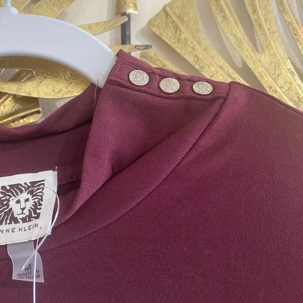 Anne Klein Burgundy Short Sleeve Top - Picture 4 of 4